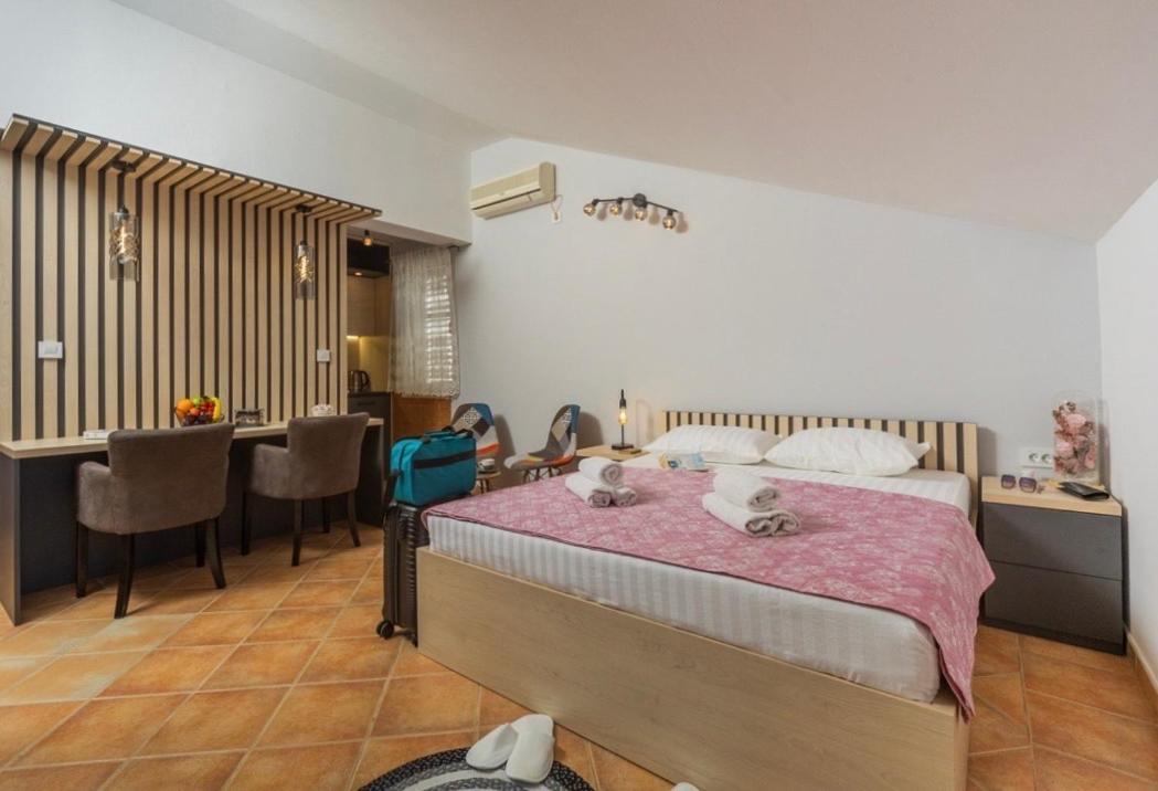 Adzic Apartments Budva Eksteriør bilde